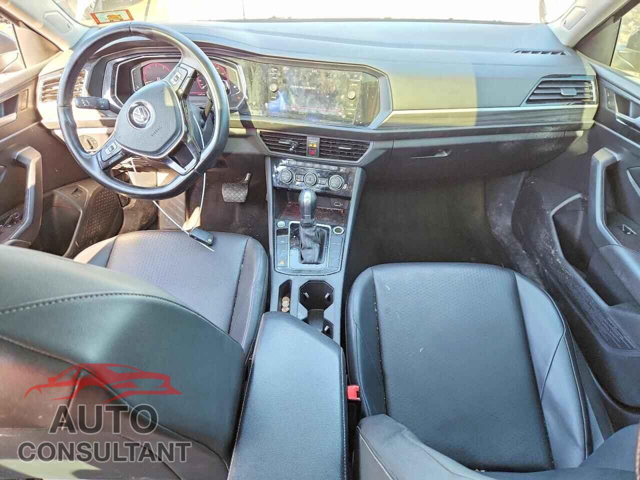 VOLKSWAGEN JETTA 2019 - 3VWE57BU5KM065410