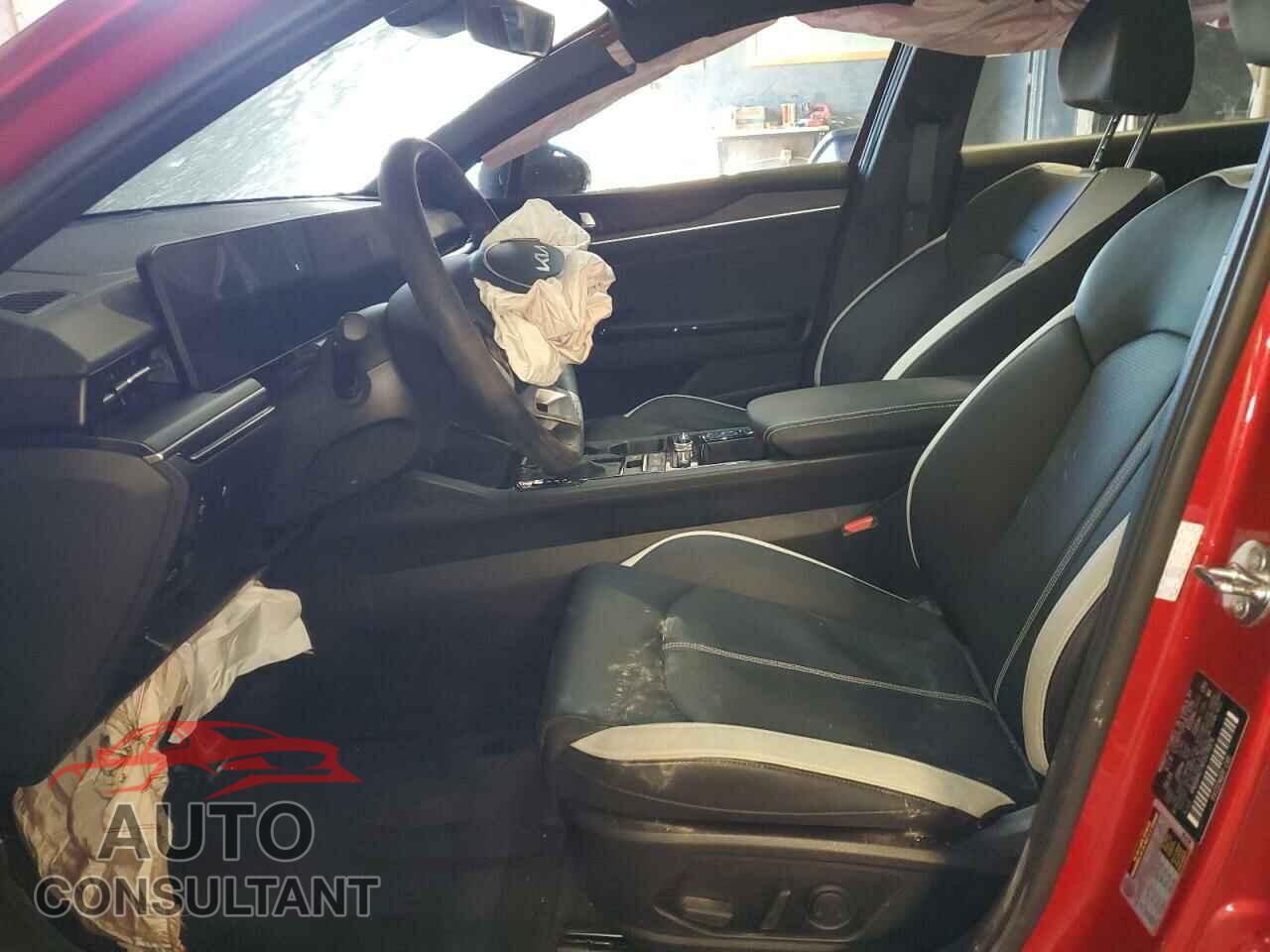 KIA K5 2025 - KNAG64J74S5276376