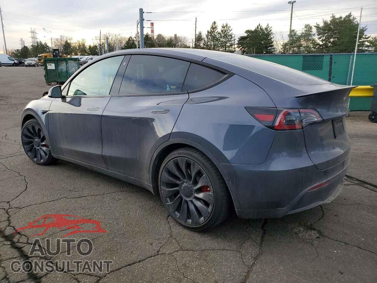 TESLA MODEL Y 2023 - 7SAYGDEF6PF715429