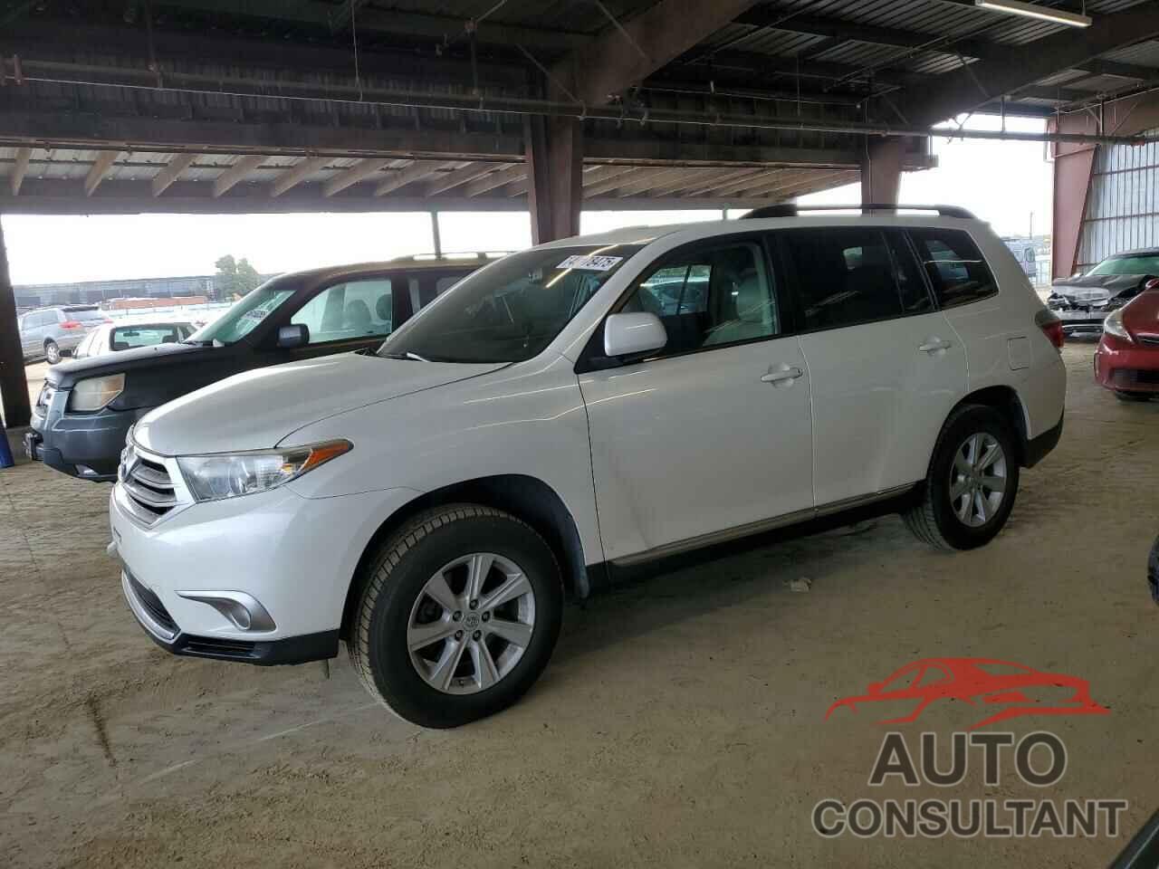 TOYOTA HIGHLANDER 2013 - 5TDBK3EH8DS253122