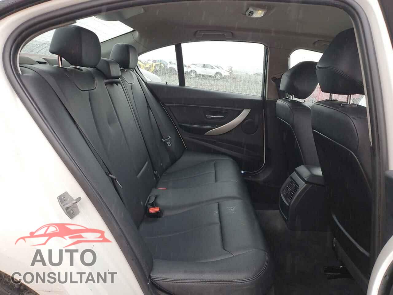 BMW 3 SERIES 2014 - WBA3B1C51EP678756
