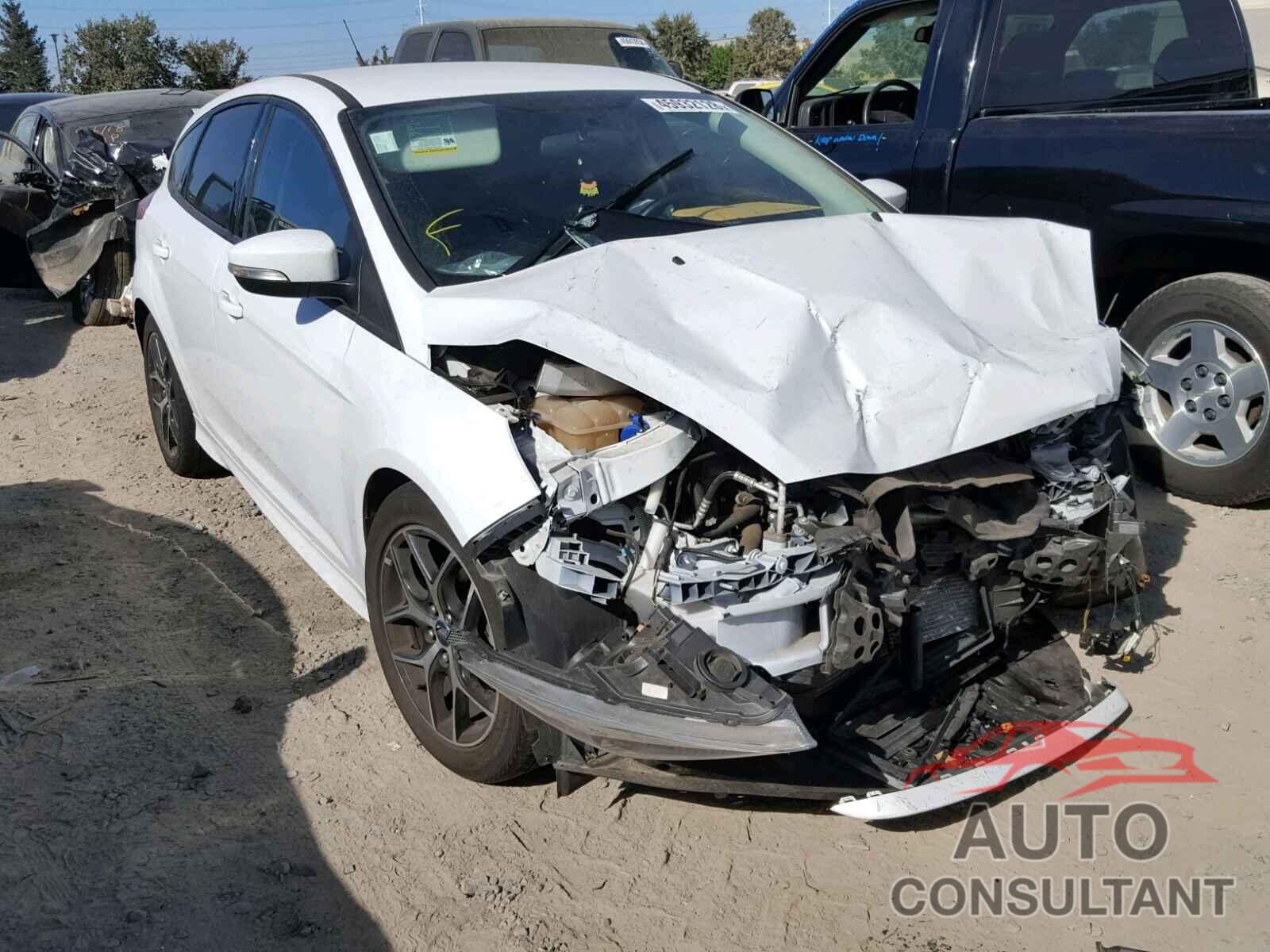 FORD FOCUS 2016 - 1FADP3K25GL363146