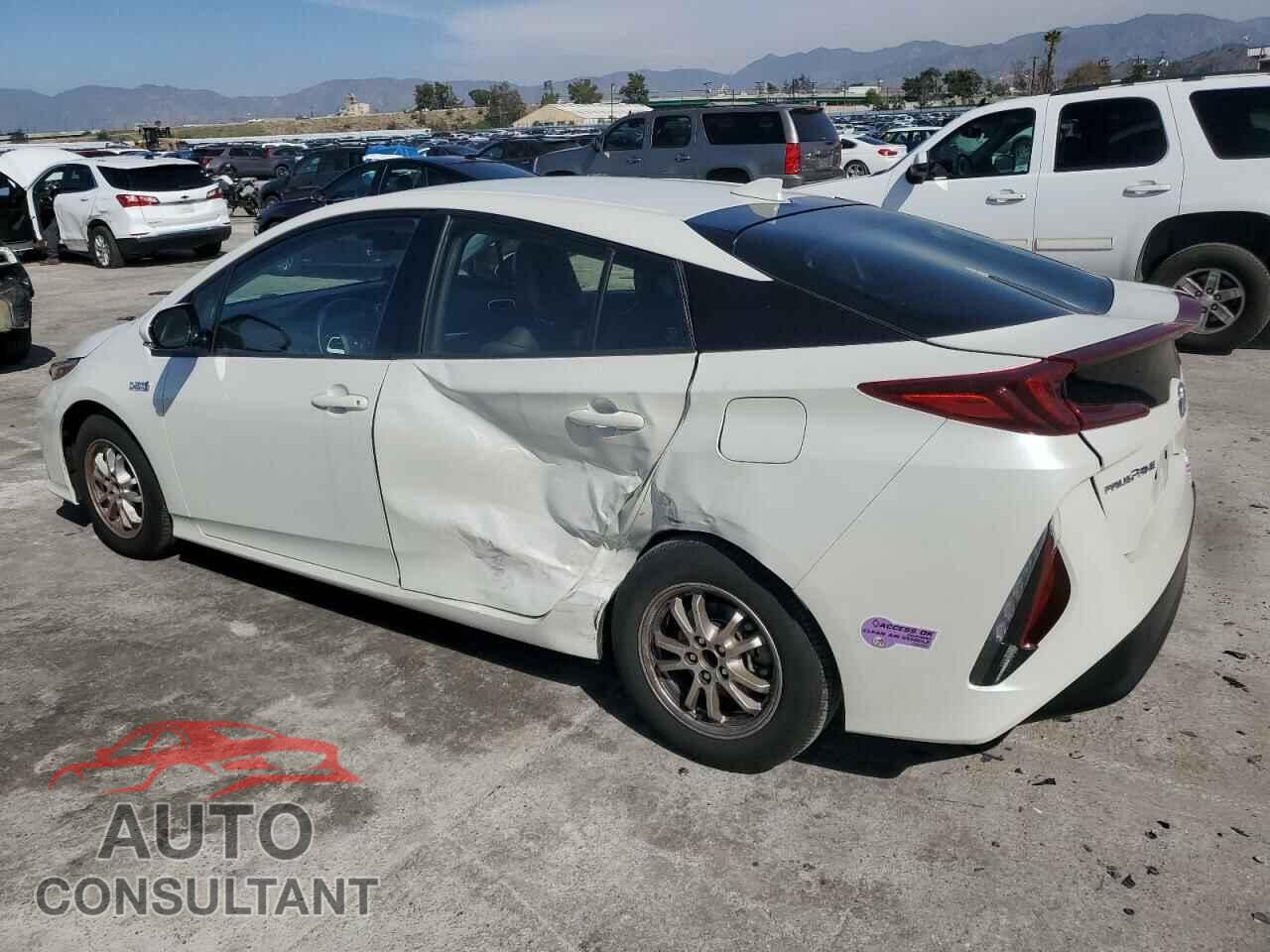 TOYOTA PRIUS 2018 - JTDKARFP3J3103203