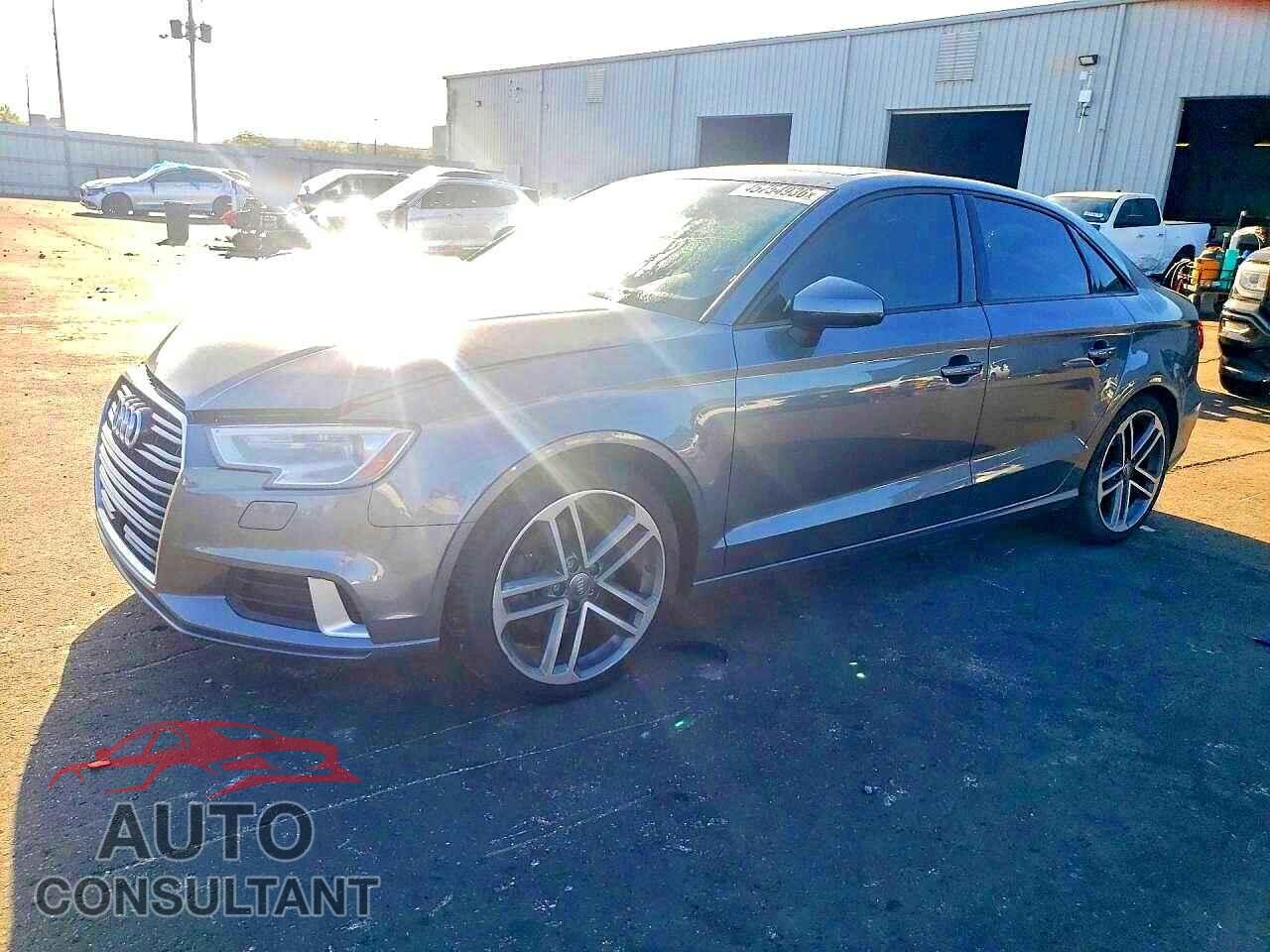 AUDI A3 2018 - WAUAUGFF1J1042716