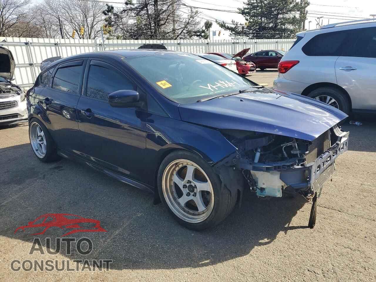 FORD FOCUS 2017 - 1FADP3L95HL213700