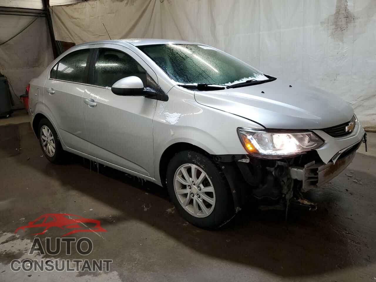 CHEVROLET SONIC 2017 - 1G1JD5SH9H4131109
