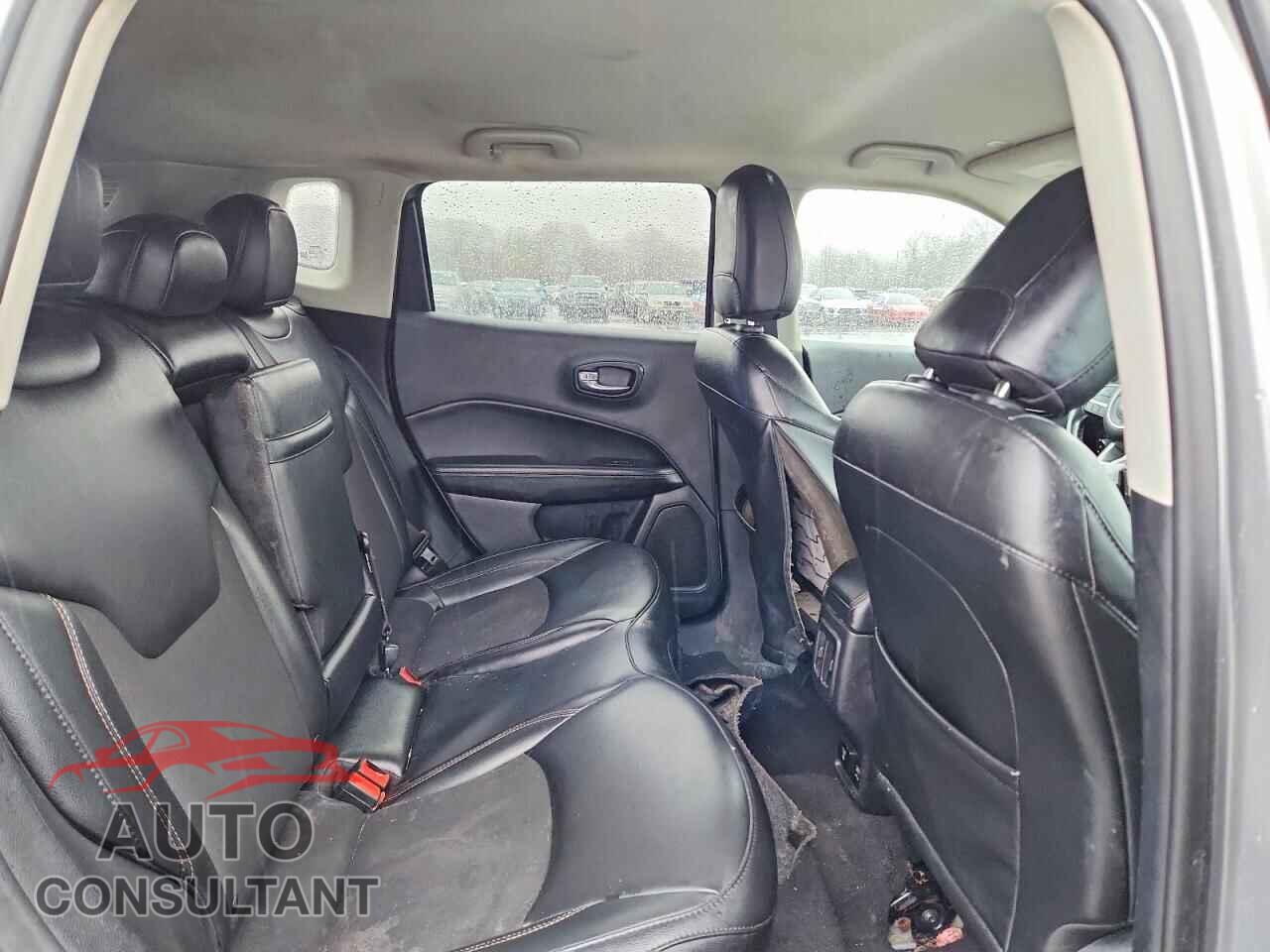 JEEP COMPASS 2019 - 3C4NJDBB2KT850694
