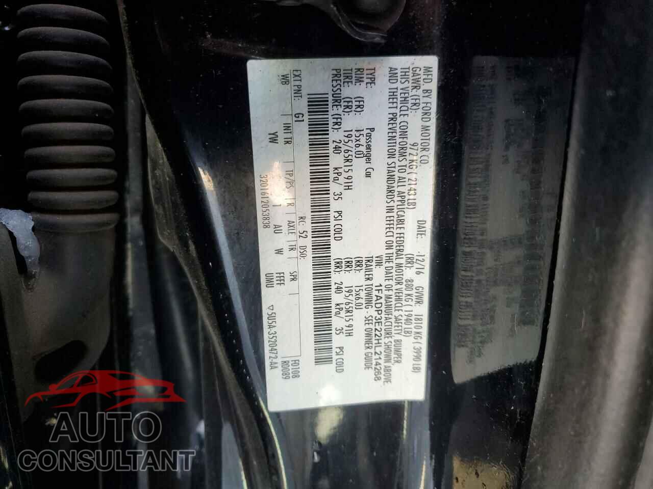 FORD FOCUS 2017 - 1FADP3E22HL214268