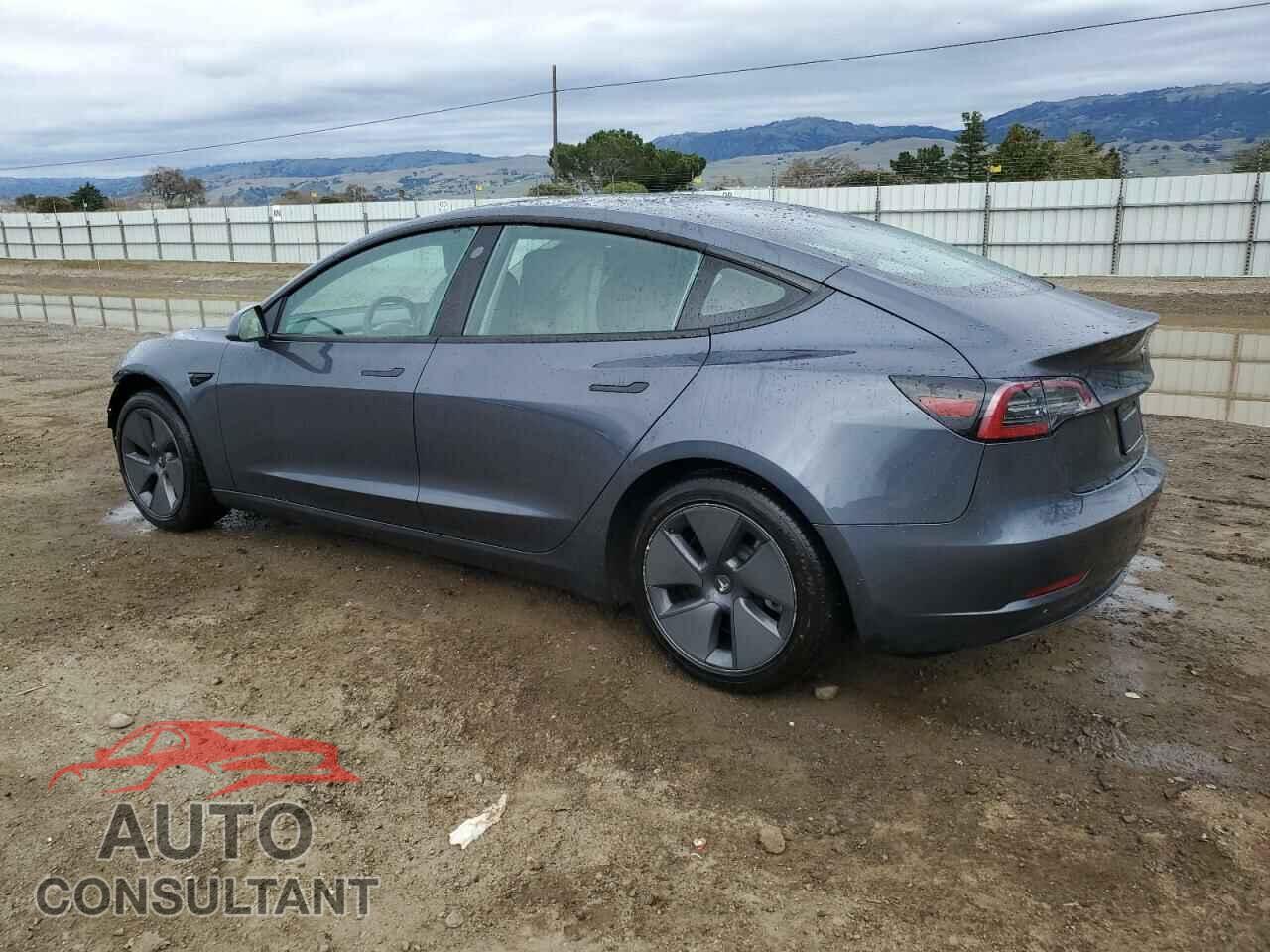 TESLA MODEL 3 2023 - 5YJ3E1EAXPF451082
