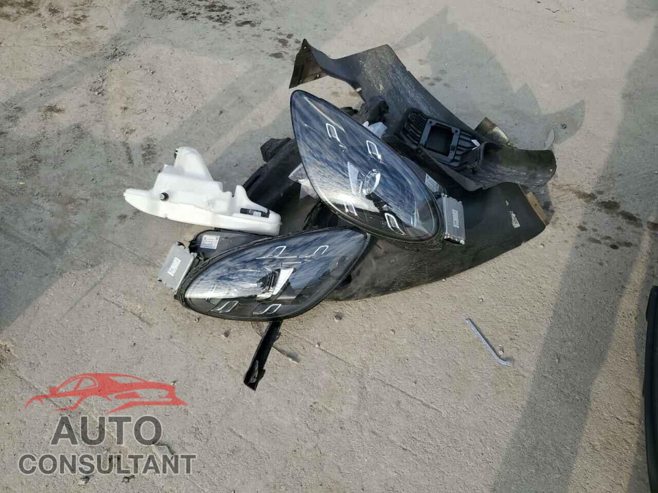 PORSCHE BOXSTER 2021 - WP0CC2A85MS240854
