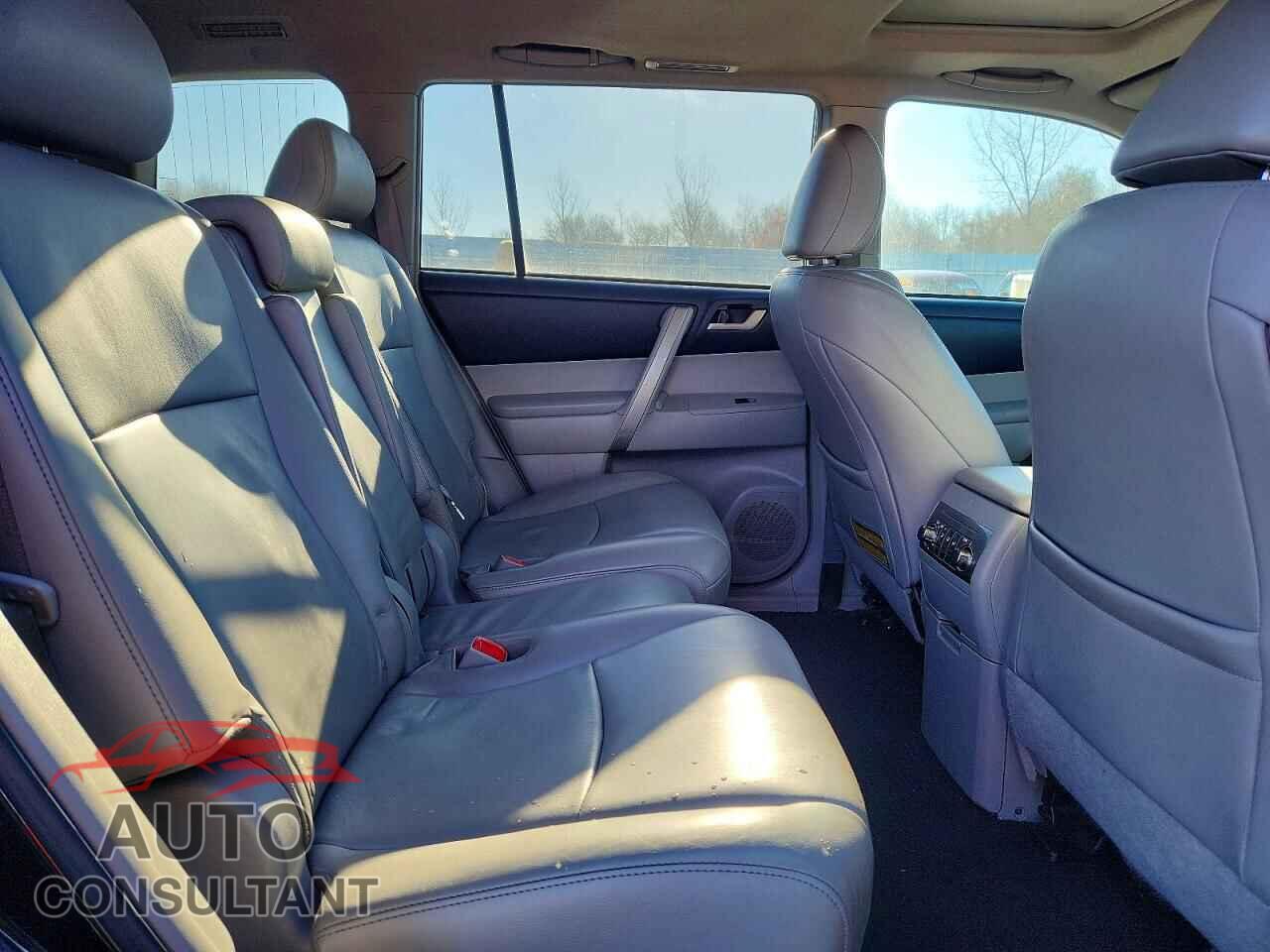 TOYOTA HIGHLANDER 2012 - 5TDBK3EH4CS140038