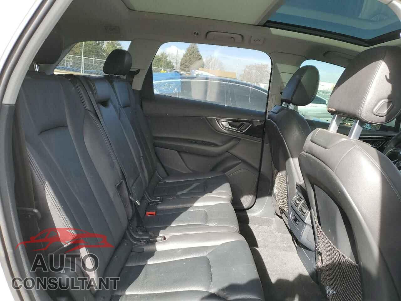 AUDI Q7 2017 - WA1AAAF79HD000301