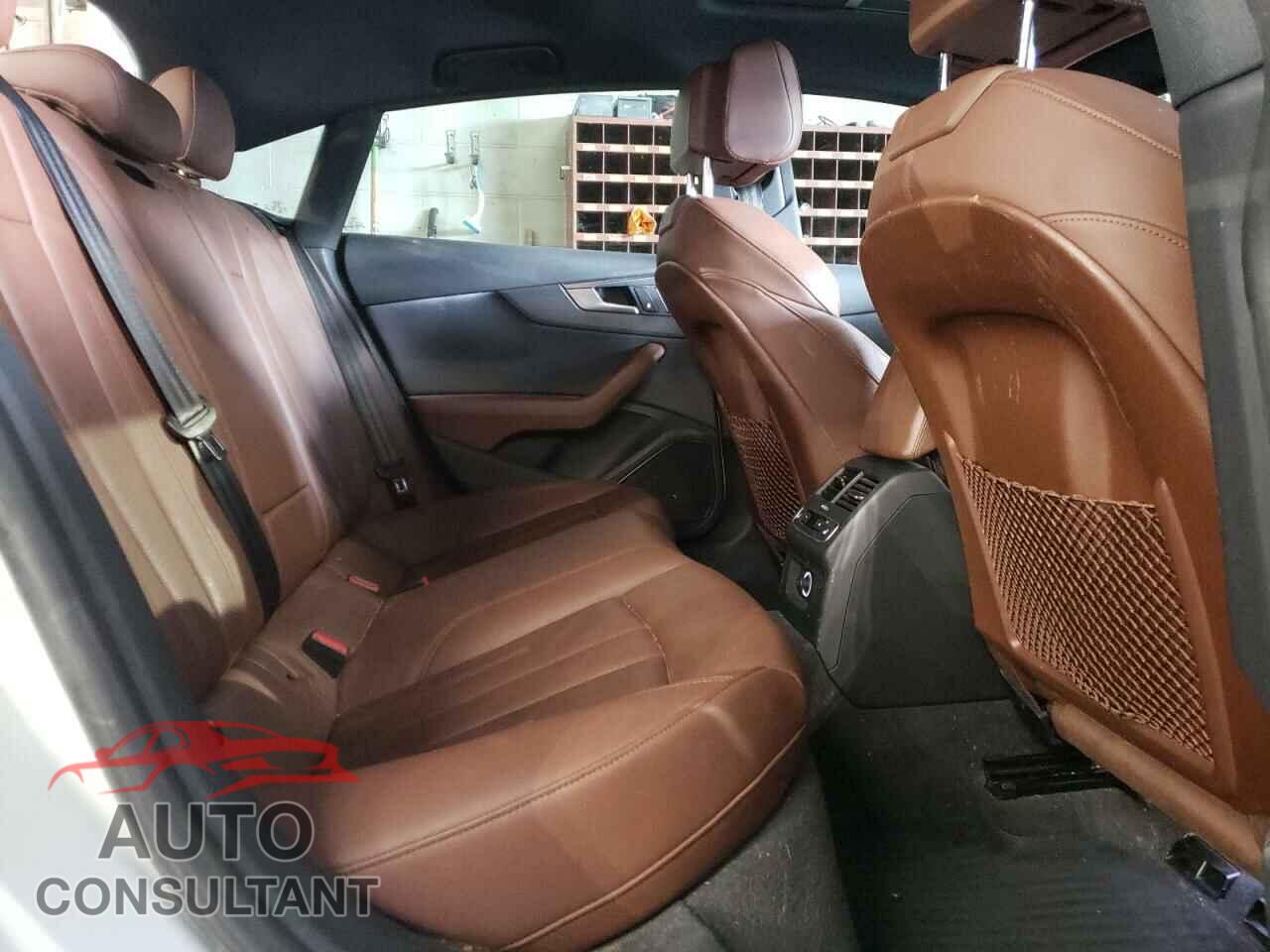 AUDI A5 2018 - WAUENCF51JA136237