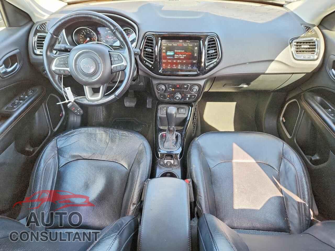 JEEP COMPASS 2018 - 3C4NJCCB1JT122095