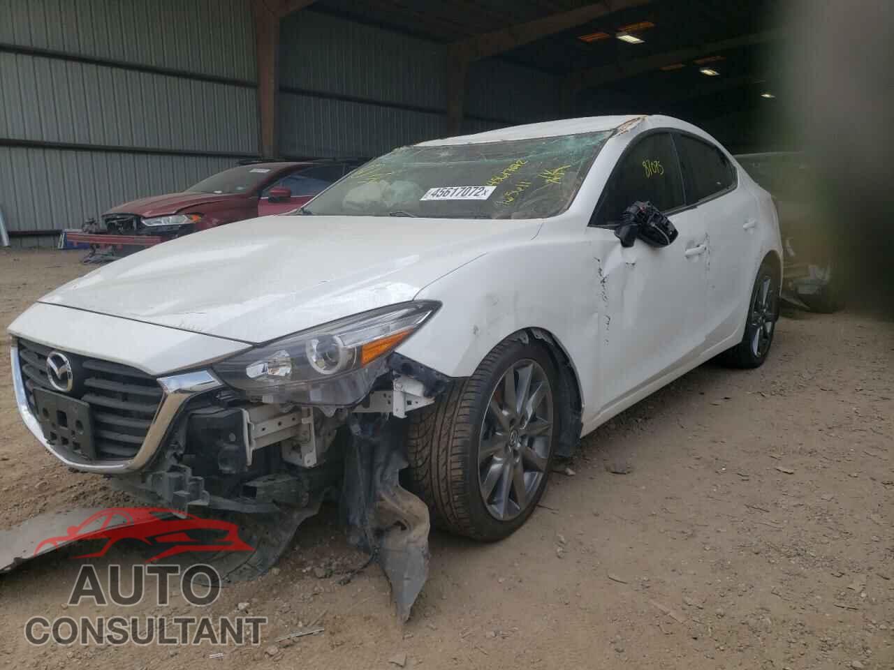 MAZDA 3 2018 - 3MZBN1V39JM165611