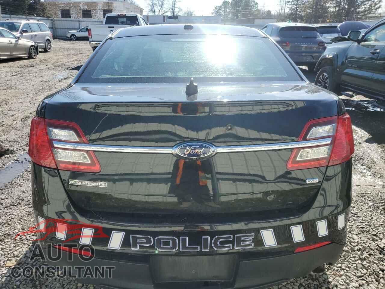 FORD TAURUS 2017 - 1FAHP2MK3HG133687