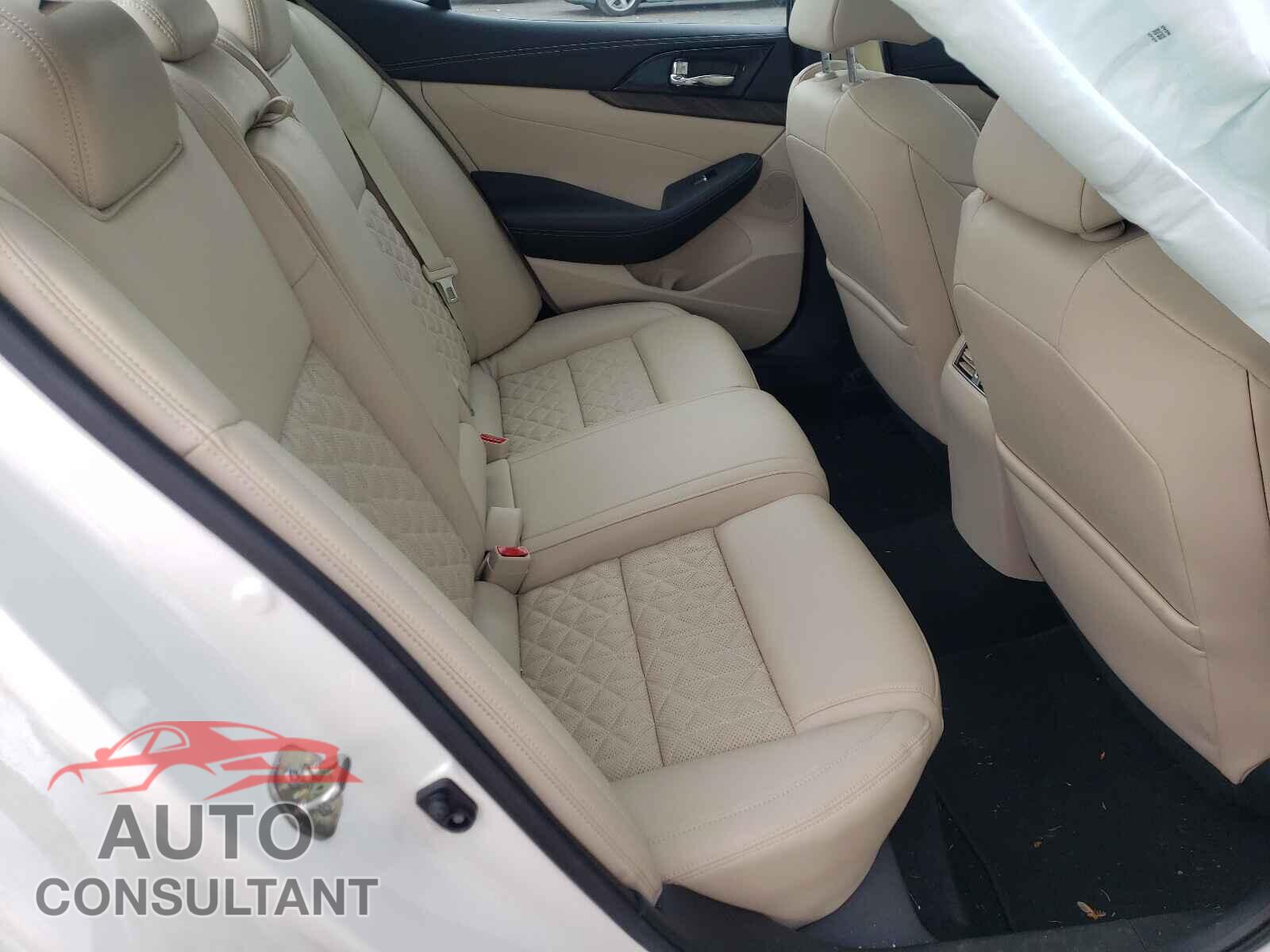 NISSAN MAXIMA 2017 - 1N4AA6AP2HC437319