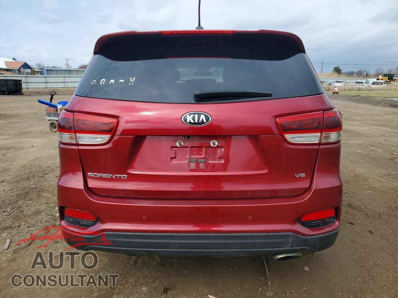 KIA SORENTO 2019 - 5XYPGDA53KG592907