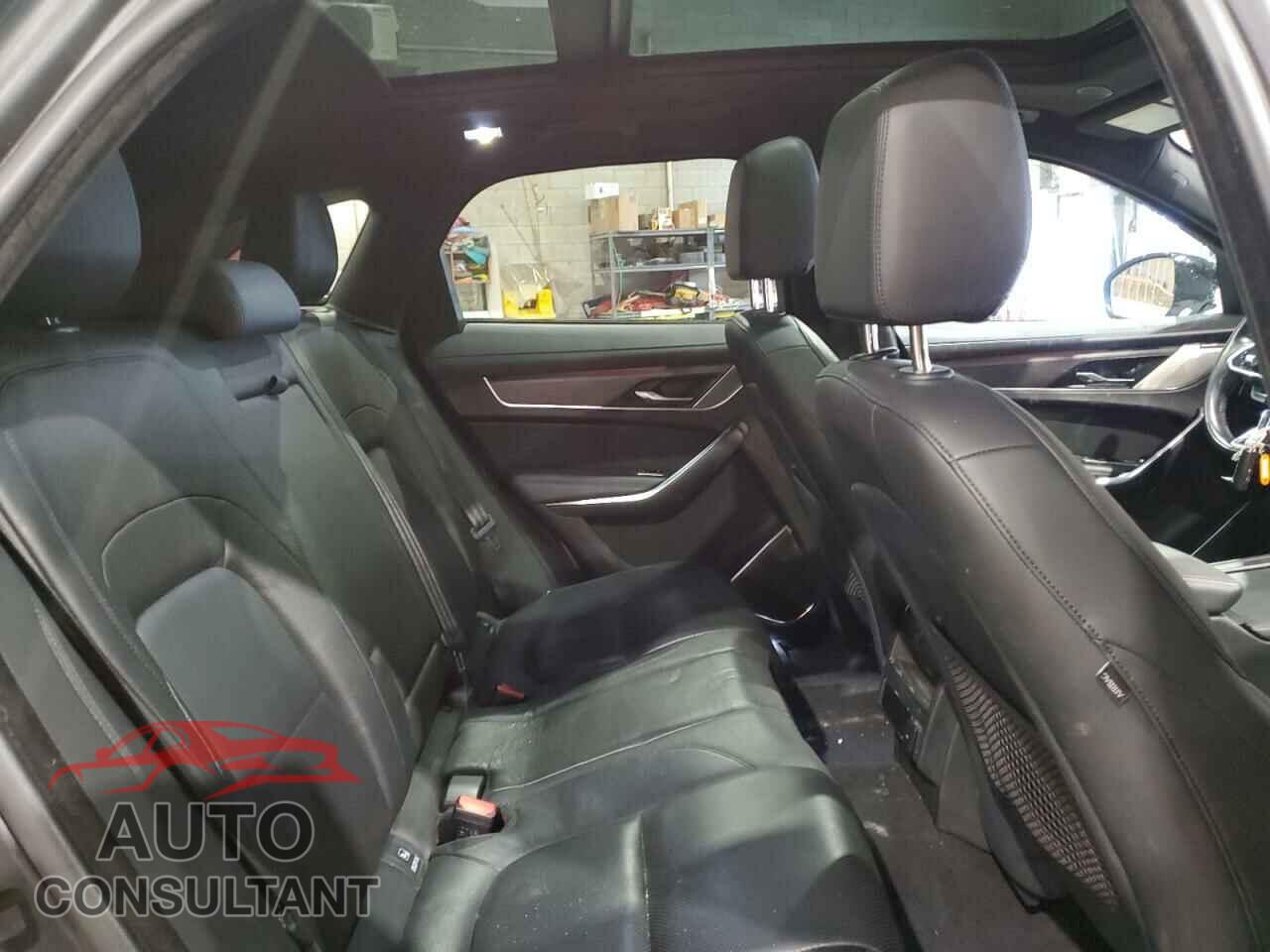 JAGUAR F-PACE 2021 - SADCJ2EX9MA683249