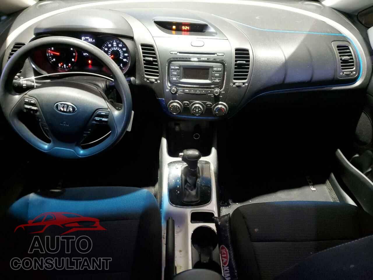 KIA FORTE 2018 - 3KPFK4A77JE195028