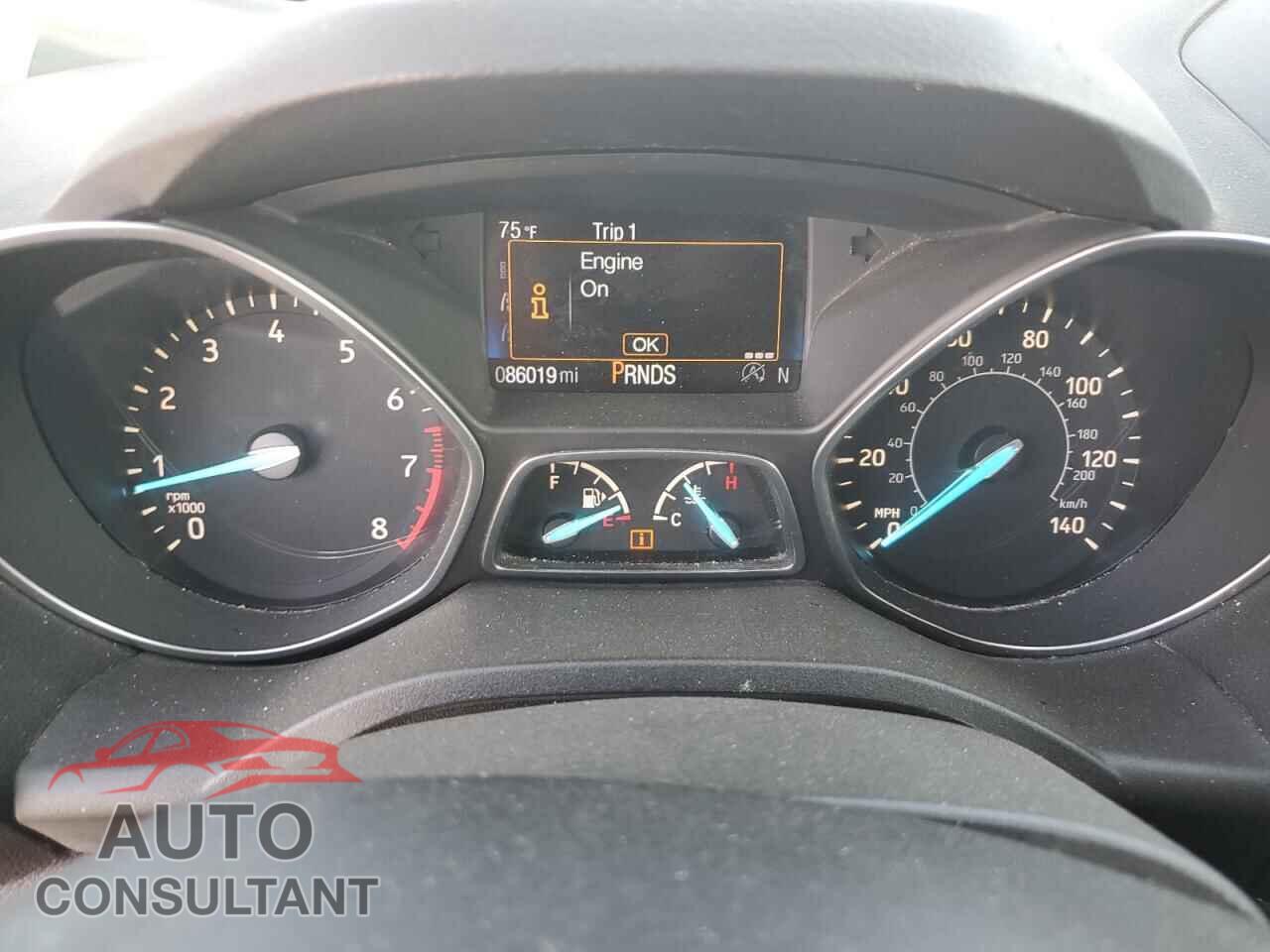 FORD ESCAPE 2017 - 1FMCU0G95HUB29891