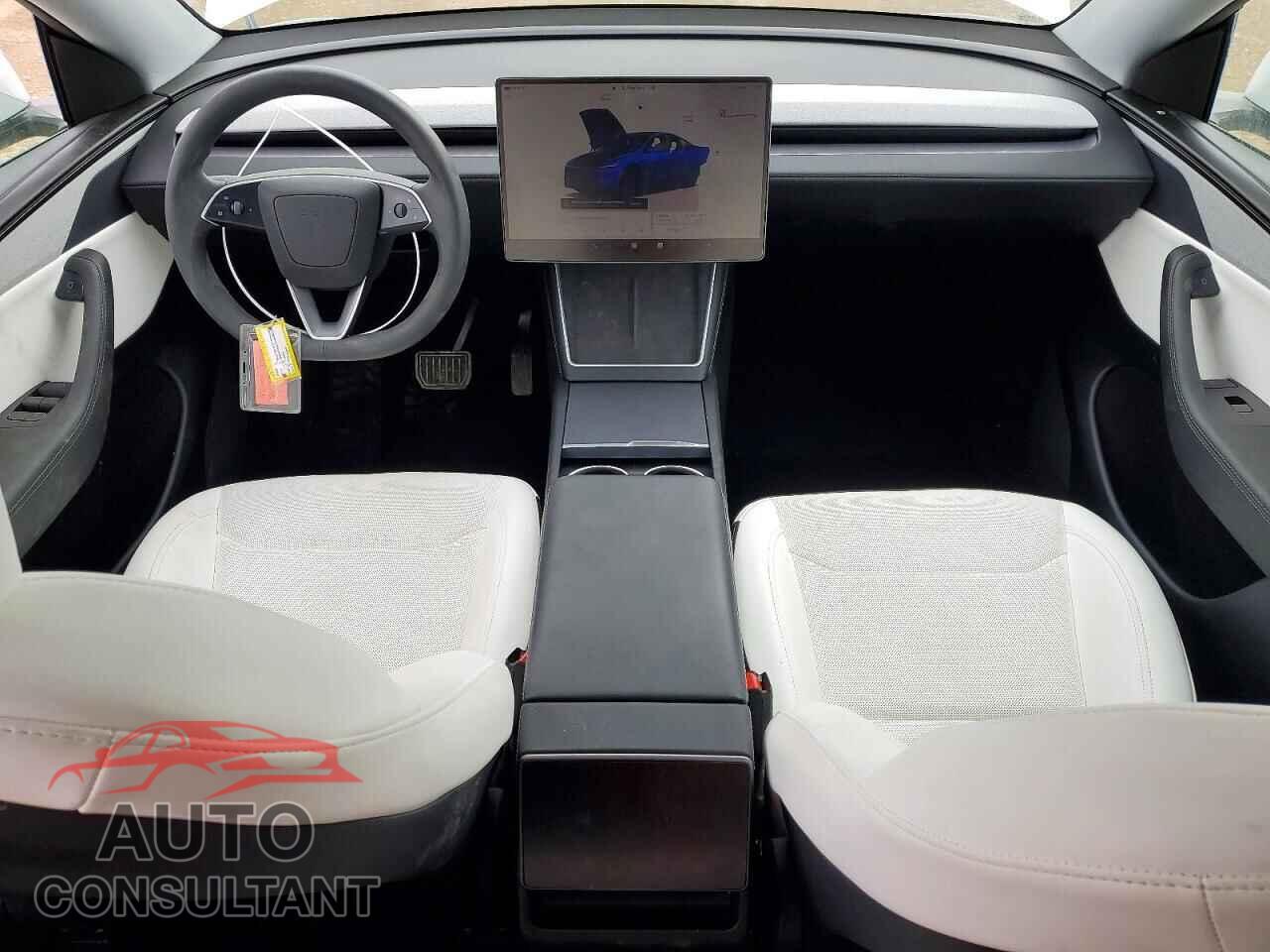 TESLA MODEL Y 2026 - 7SAYGDEE5TF339100