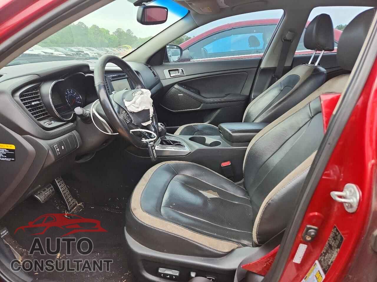 KIA OPTIMA 2011 - KNAGR4A64B5161081