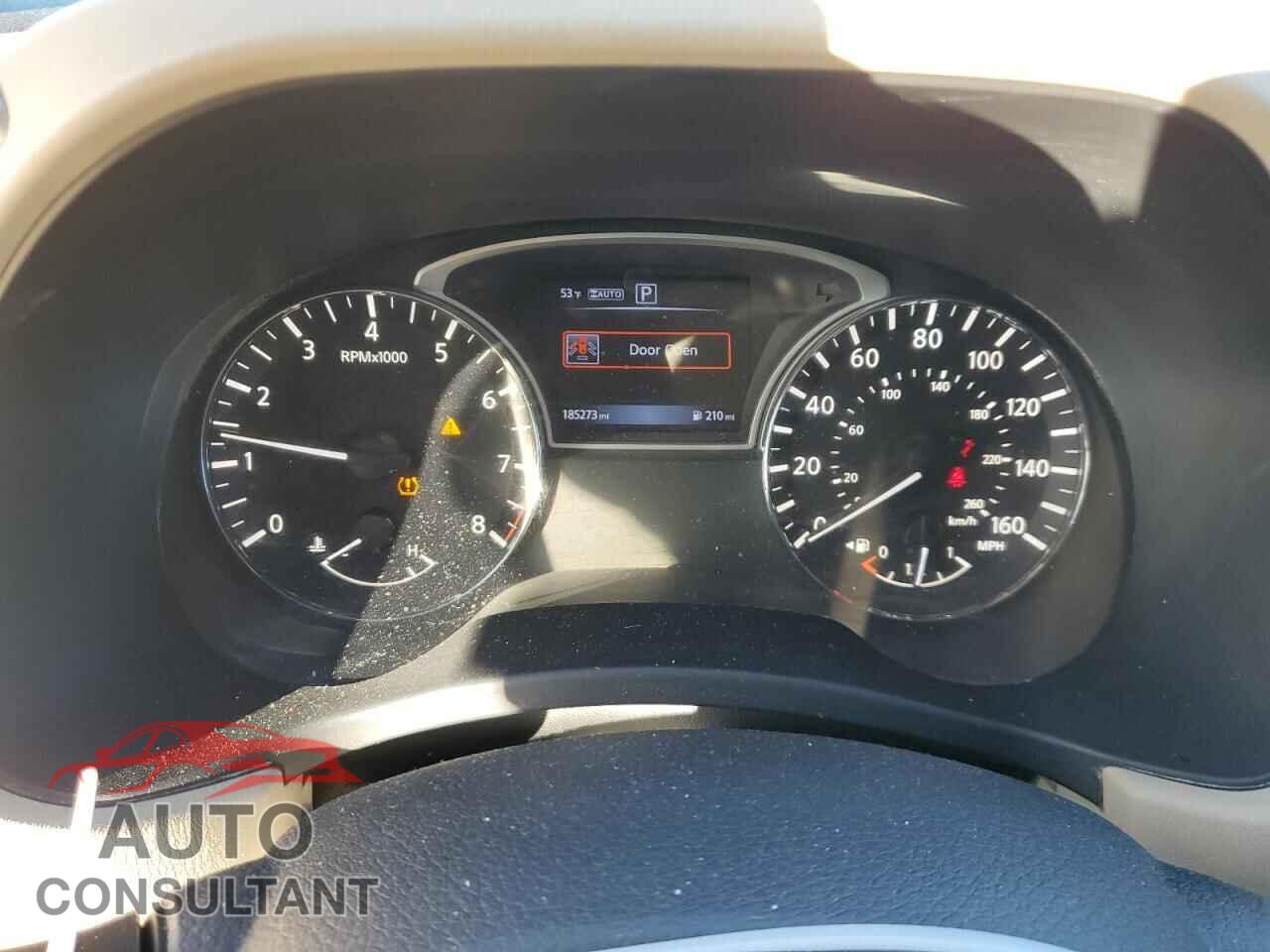 NISSAN PATHFINDER 2017 - 5N1DR2MM8HC653181