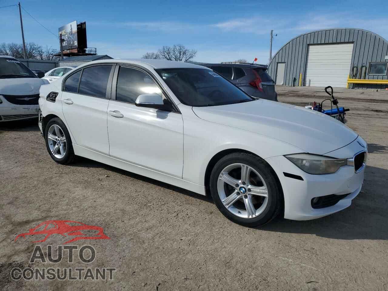 BMW 3 SERIES 2015 - WBA3B1G50FNT04596