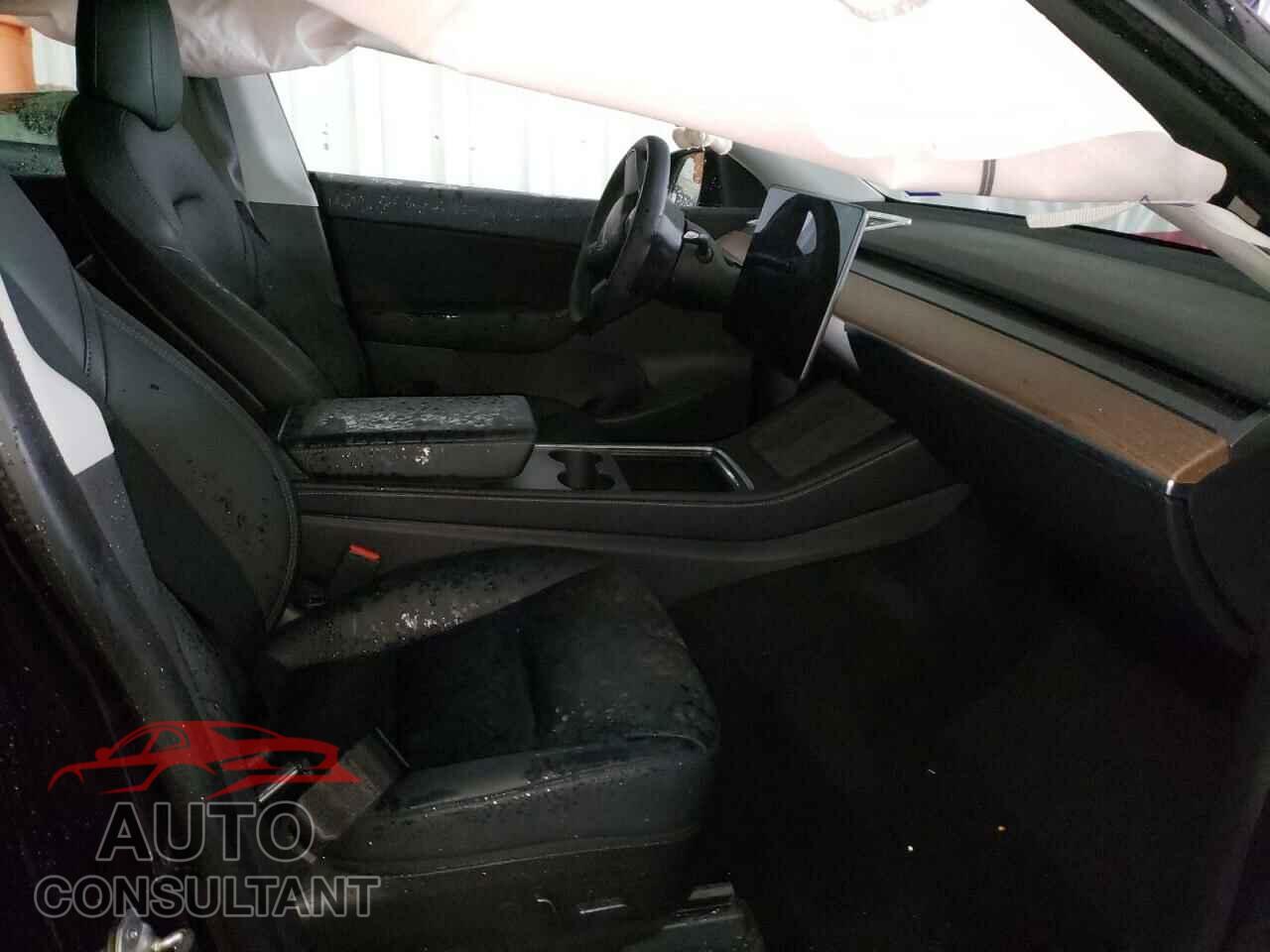 TESLA MODEL Y 2022 - 7SAYGDEE2NF310477