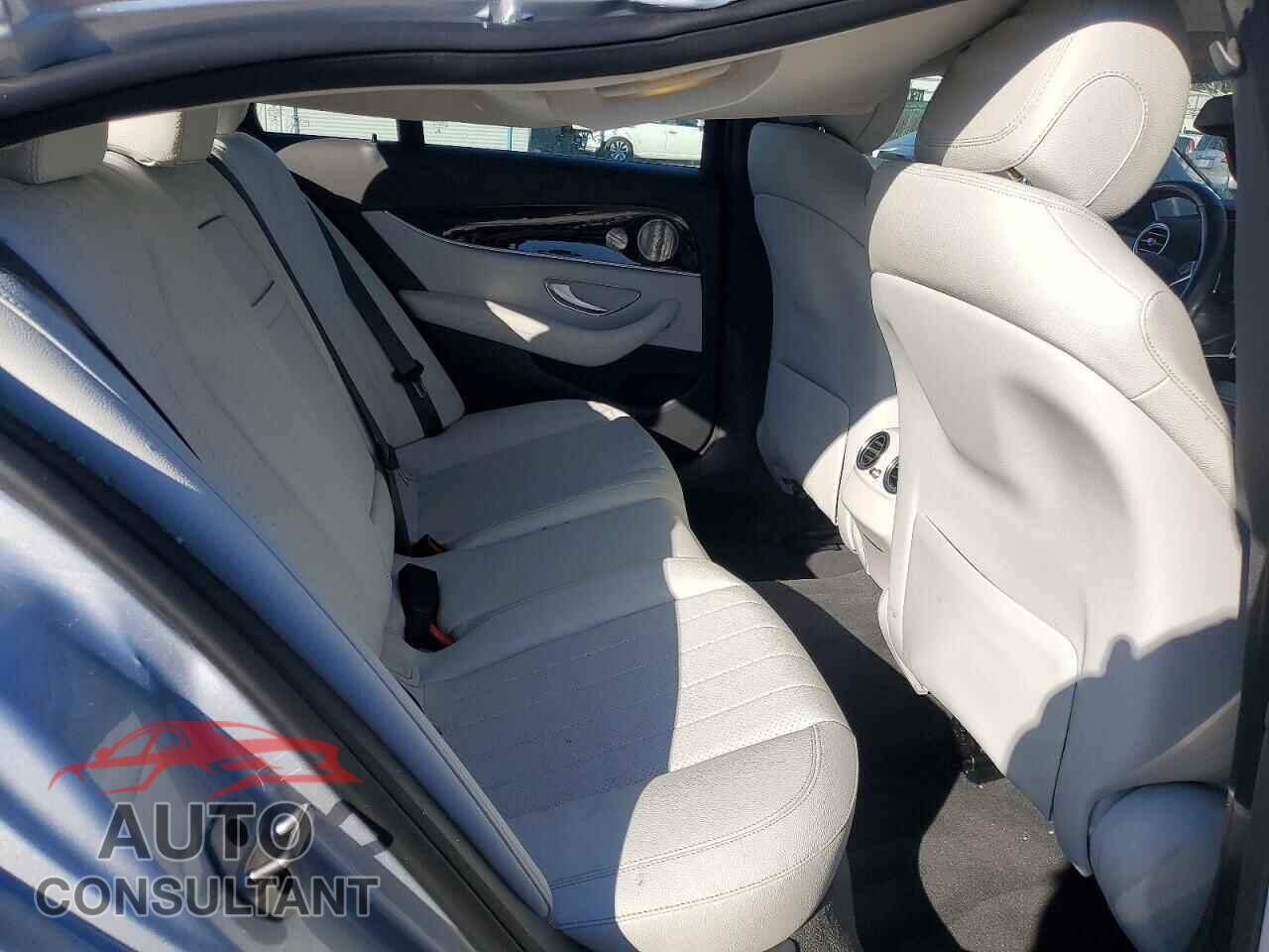MERCEDES-BENZ E-CLASS 2021 - W1KZF5KB5MA977271