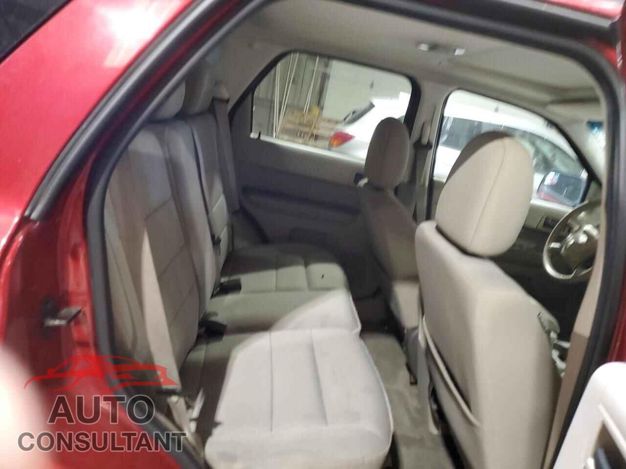 FORD ESCAPE 2011 - 1FMCU9DG1BKA48381
