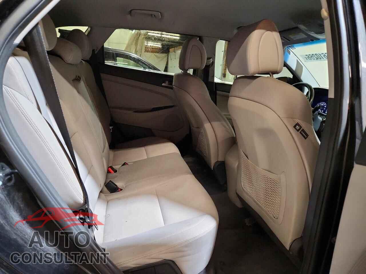 HYUNDAI TUCSON 2018 - KM8J2CA41JU797737