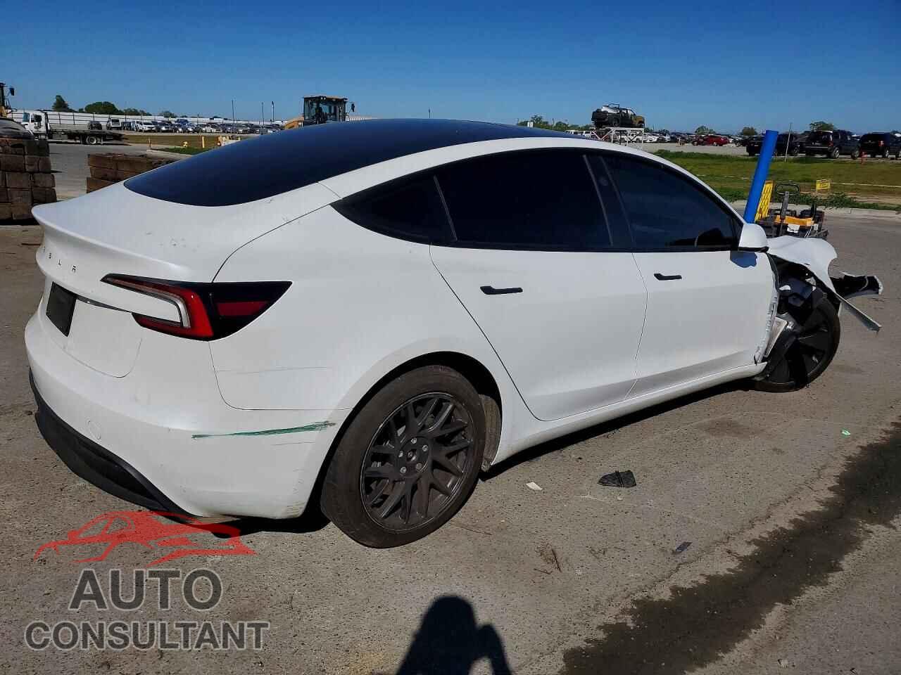 TESLA MODEL 3 2025 - 5YJ3E1EA3SF078749