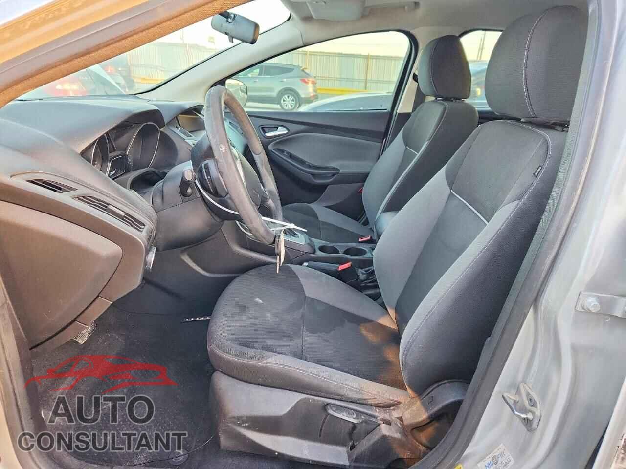 FORD FOCUS 2014 - 1FADP3F2XEL109441