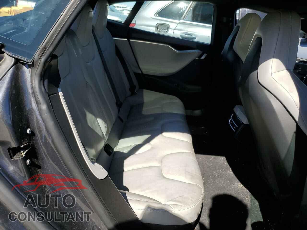 TESLA MODEL S 2016 - 5YJSA1E27GF145134