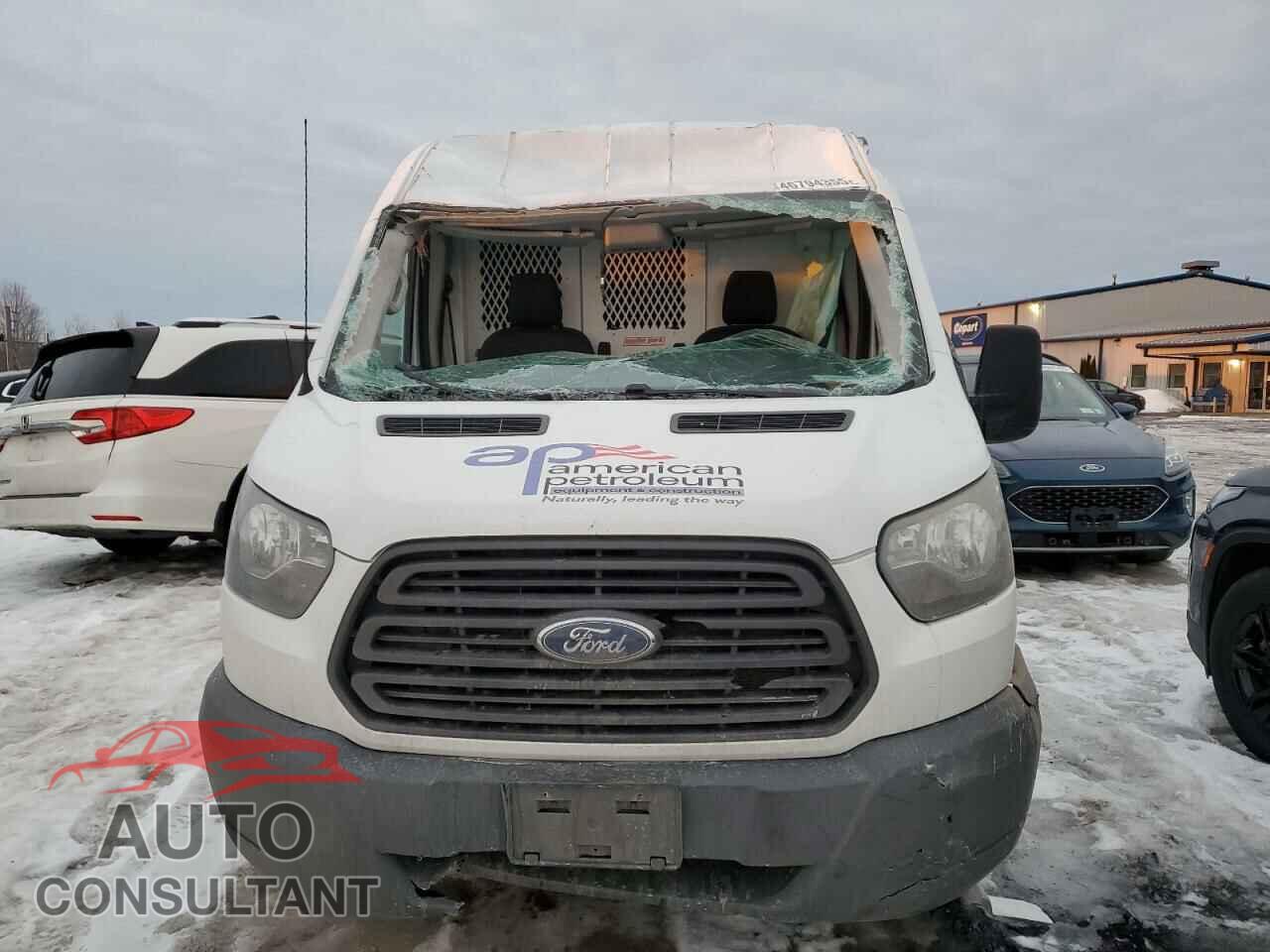 FORD TRANSIT 2017 - 1FTYR2CM1HKB27147