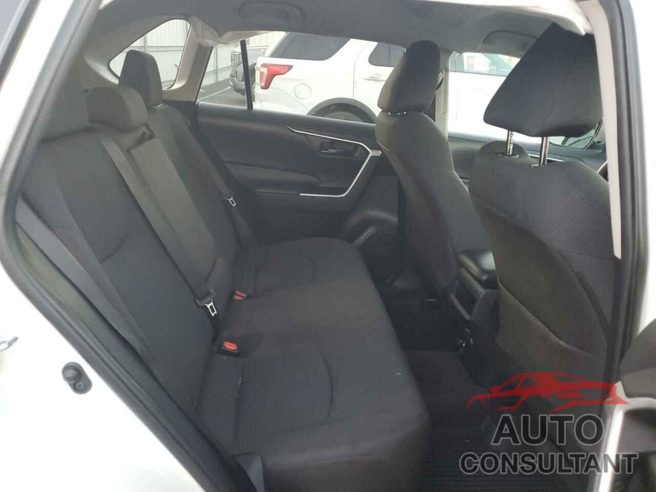 TOYOTA RAV4 2021 - 2T3K1RFV6MC102502