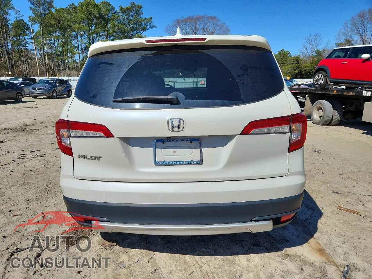 HONDA PILOT 2019 - 5FNYF5H44KB027096