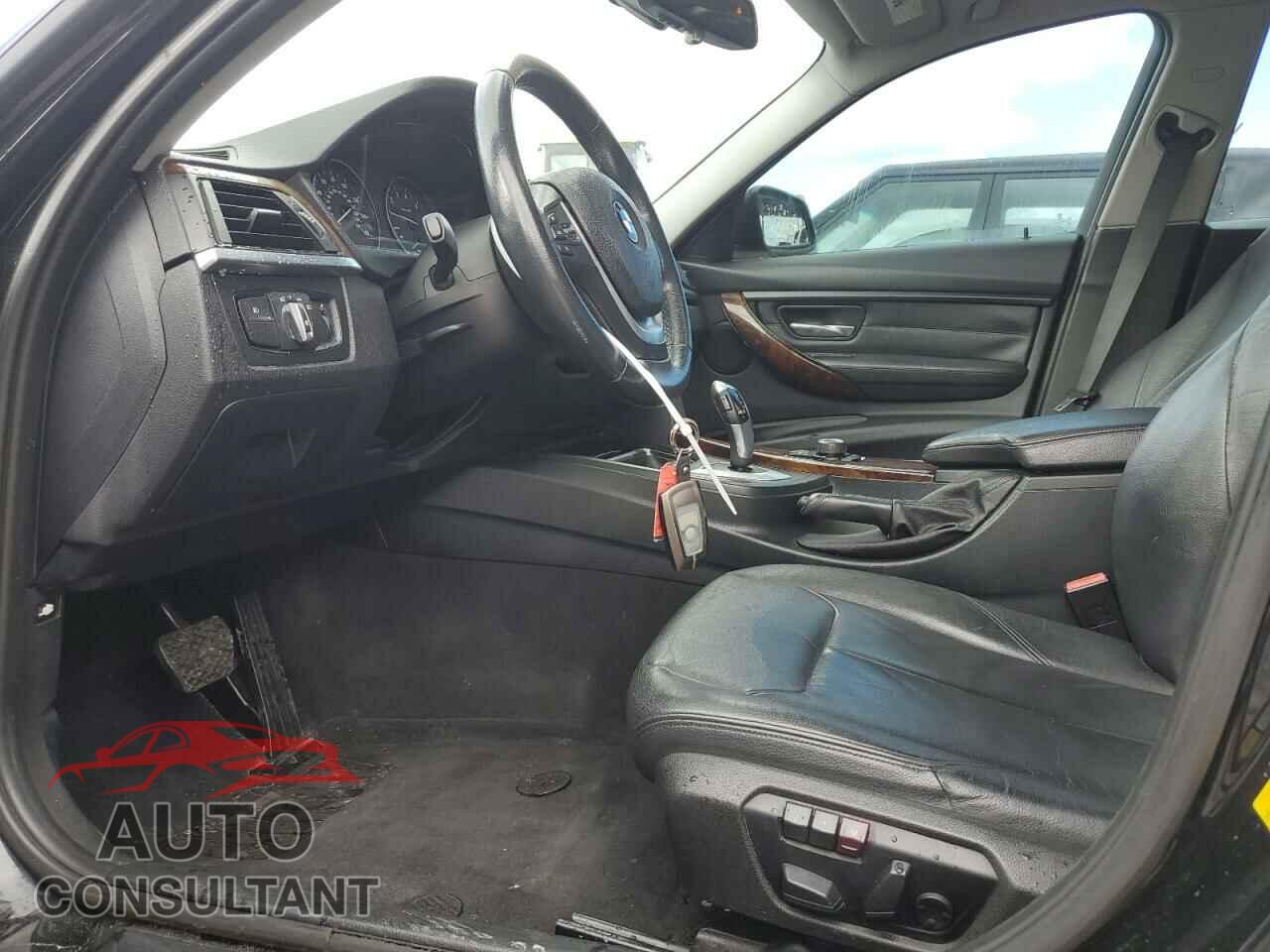 BMW 3 SERIES 2014 - WBA3A5C50EF605068