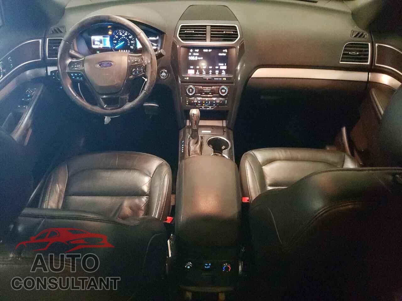 FORD EXPLORER 2017 - 1FM5K8D81HGC79987