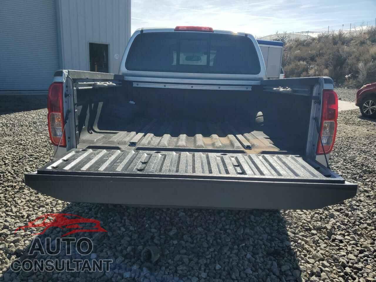 NISSAN FRONTIER 2019 - 1N6AD0EV1KN739703
