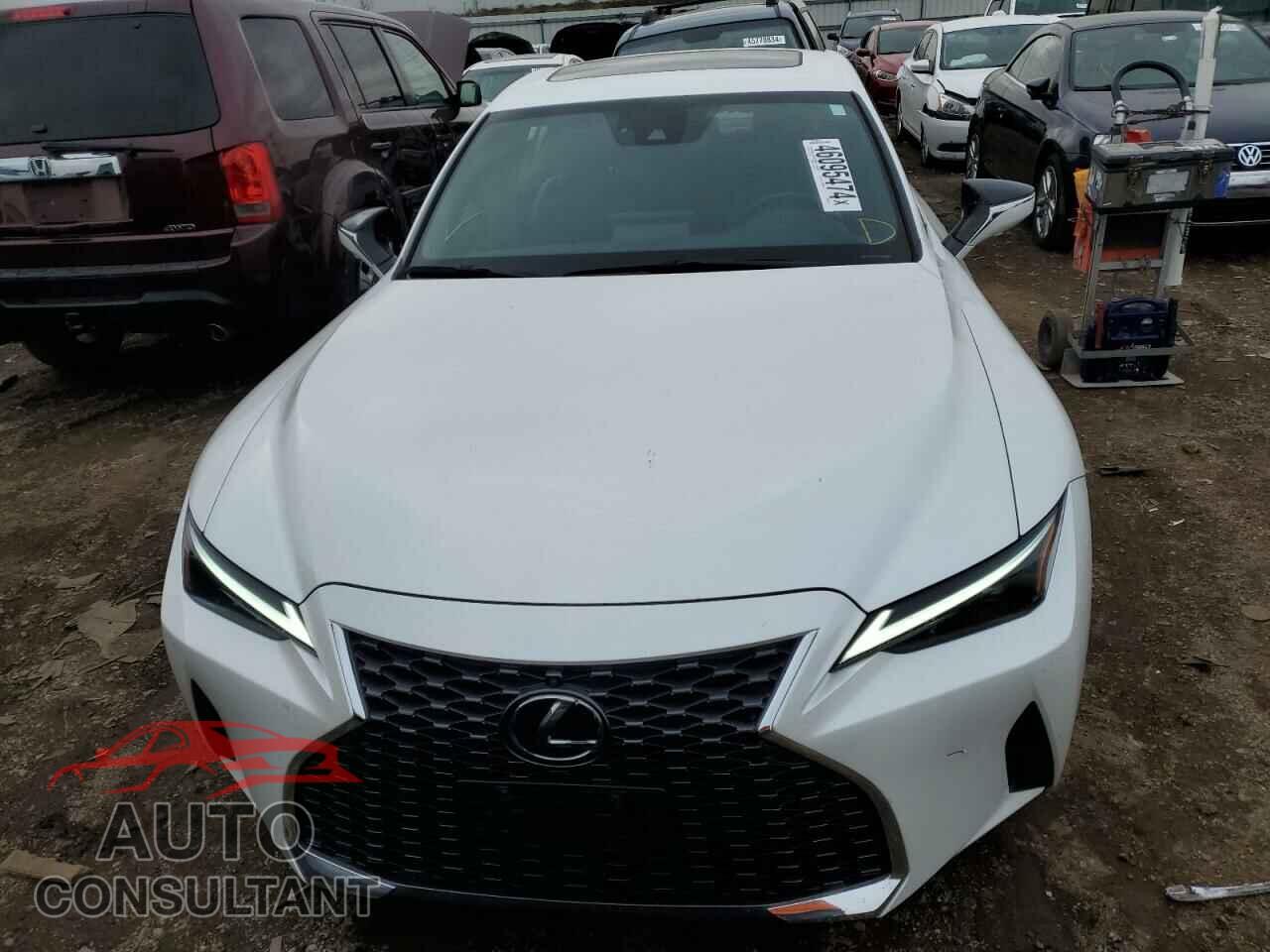LEXUS IS 2021 - JTHC81F25M5044510