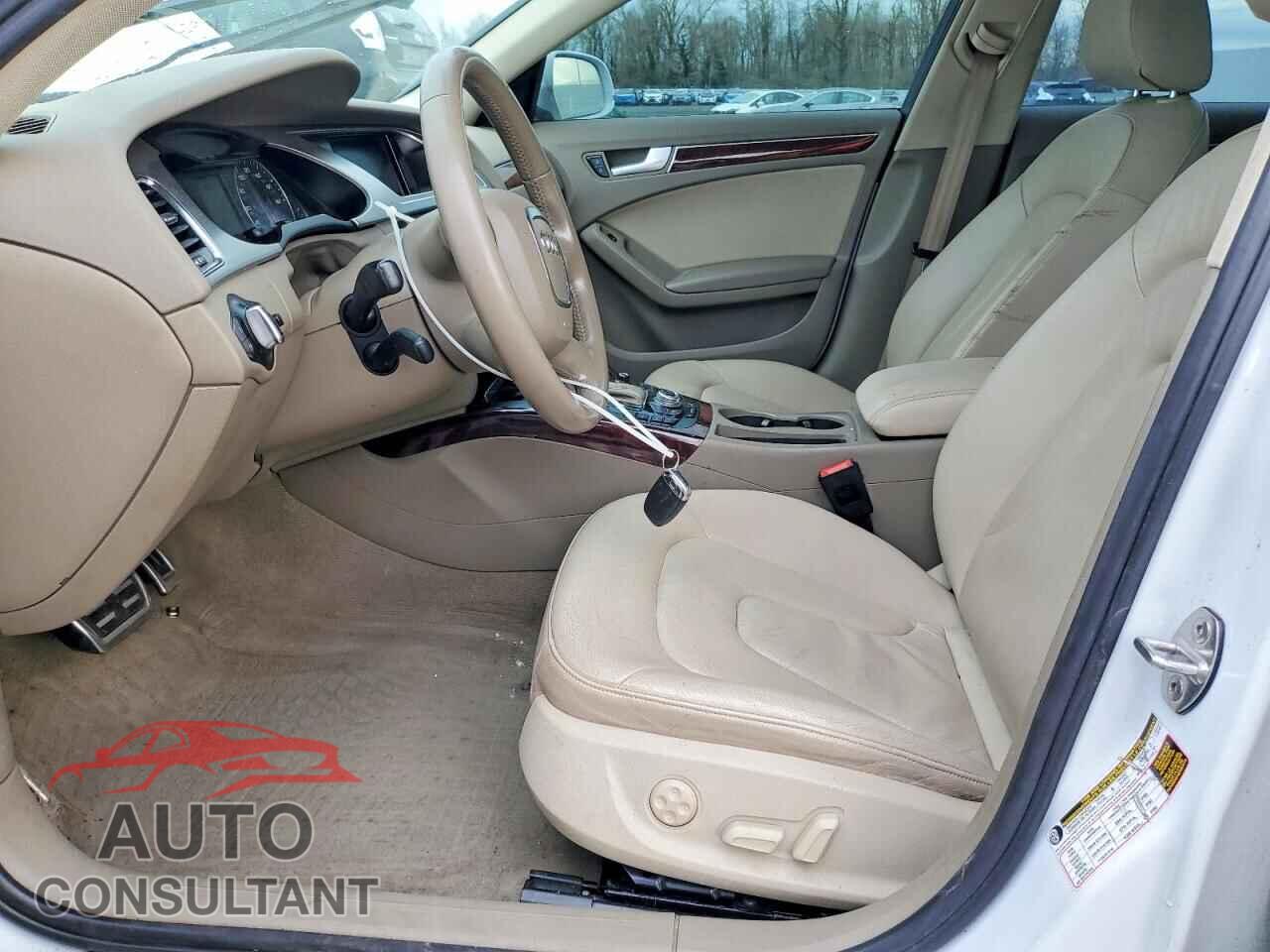 AUDI A4 2012 - WAUWFAFL8CA114369