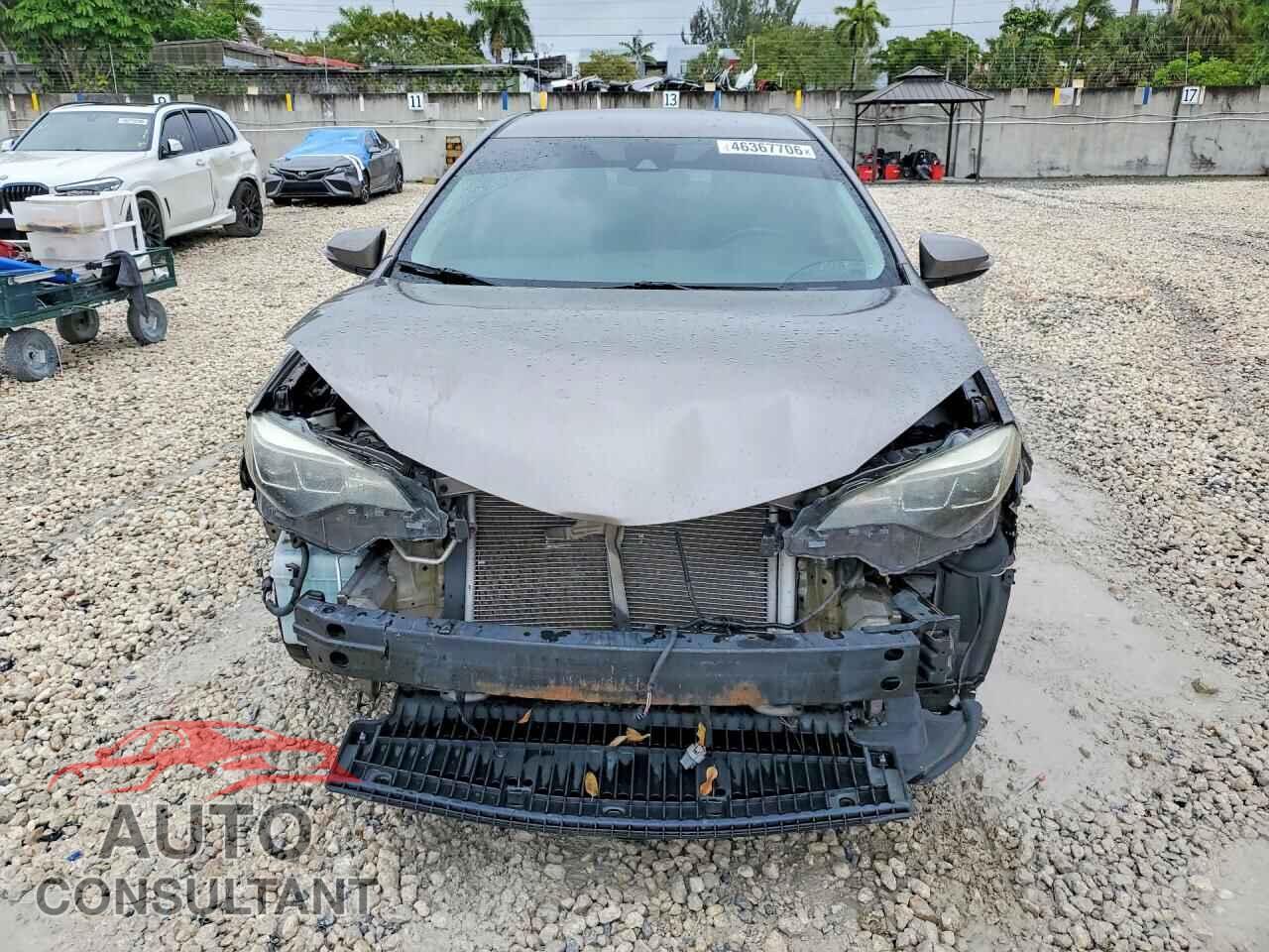 TOYOTA COROLLA 2018 - 5YFBURHEXJP776600