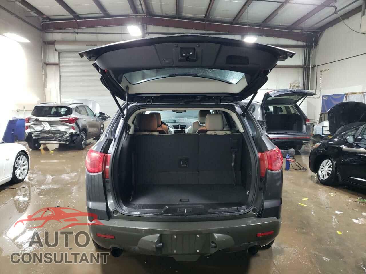CHEVROLET TRAVERSE 2012 - 1GNKVLED8CJ248347