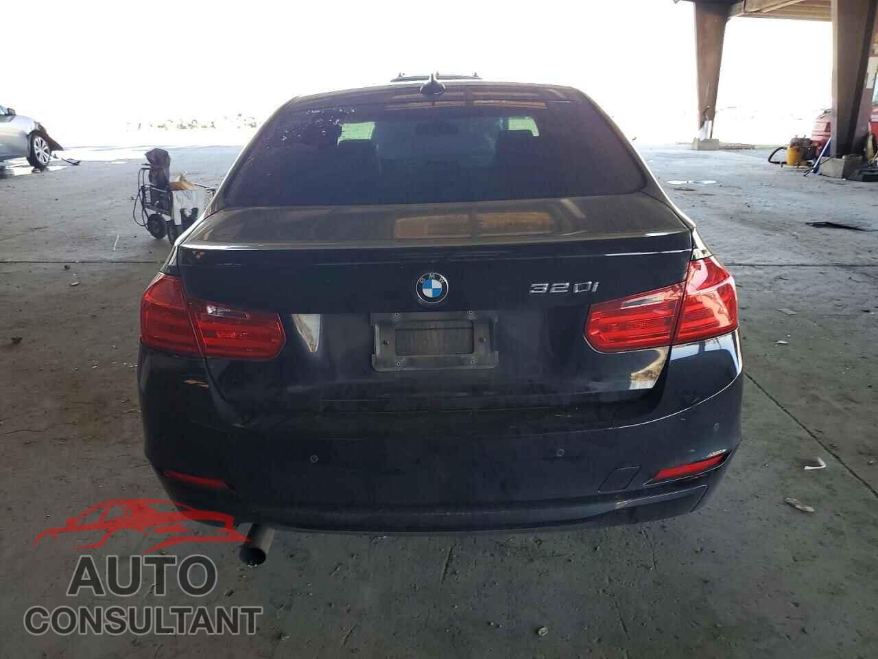 BMW 3 SERIES 2014 - WBA3B1C52EP680483