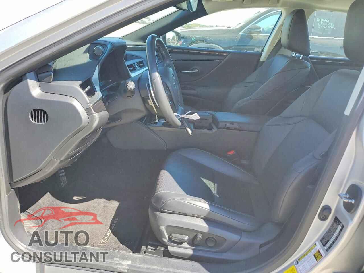 LEXUS ES300 2020 - 58AC21B18LU008450