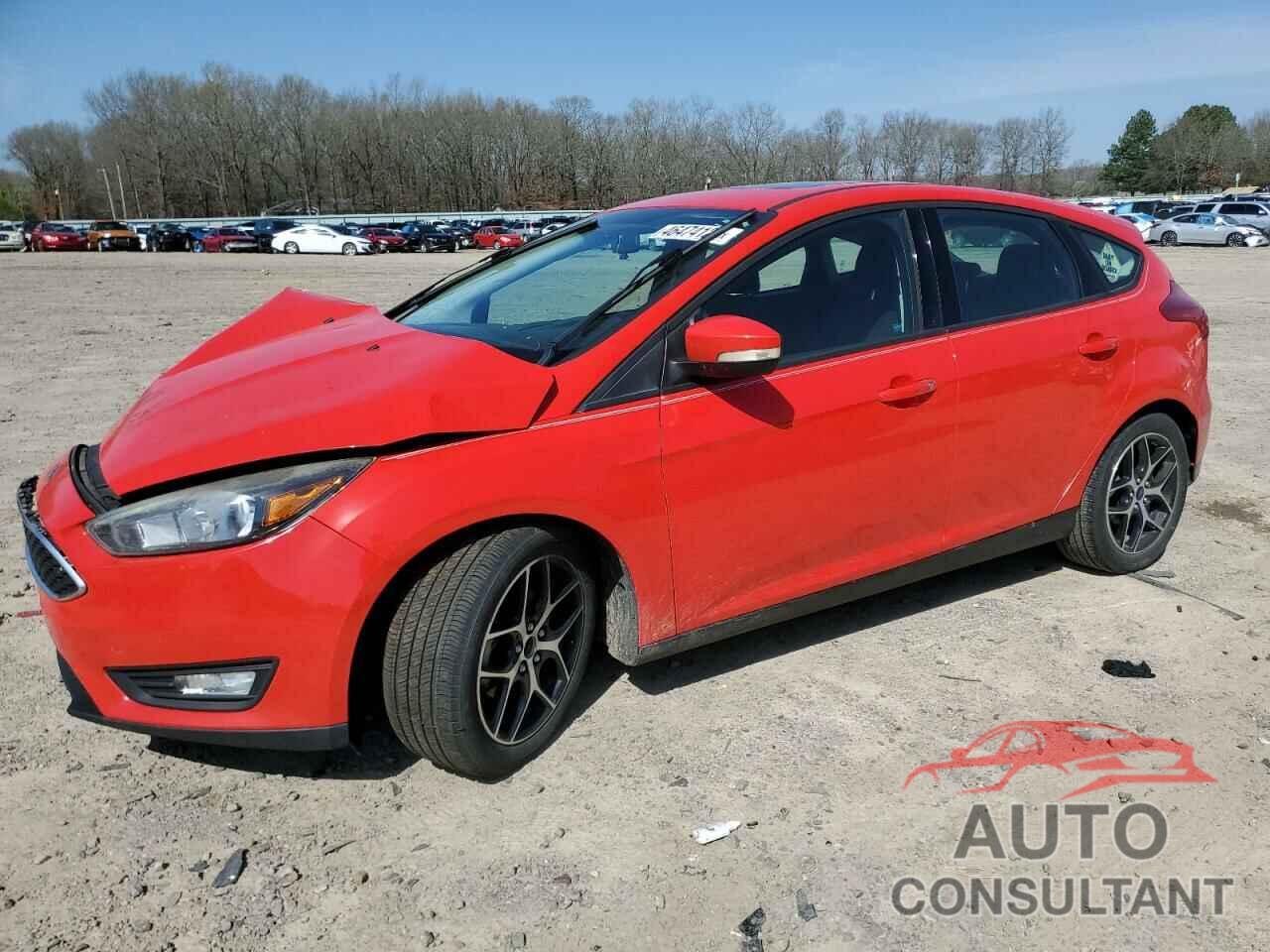 FORD FOCUS 2017 - 1FADP3M26HL224917