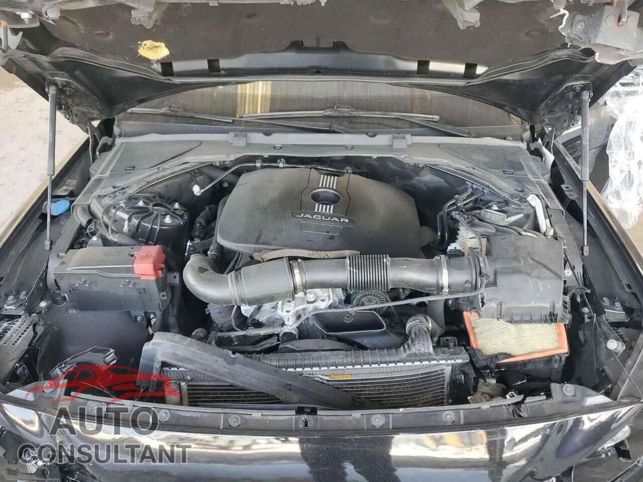 JAGUAR XE 2017 - SAJAR4BG0HA976668